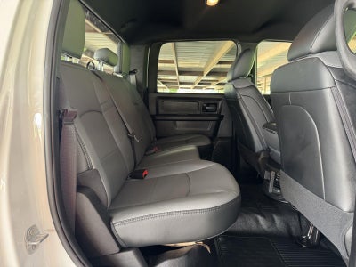 2026 RAM Ram 5500 Chassis Cab RAM 5500 TRADESMAN CHASSIS CREW CAB 4X4 84' CA