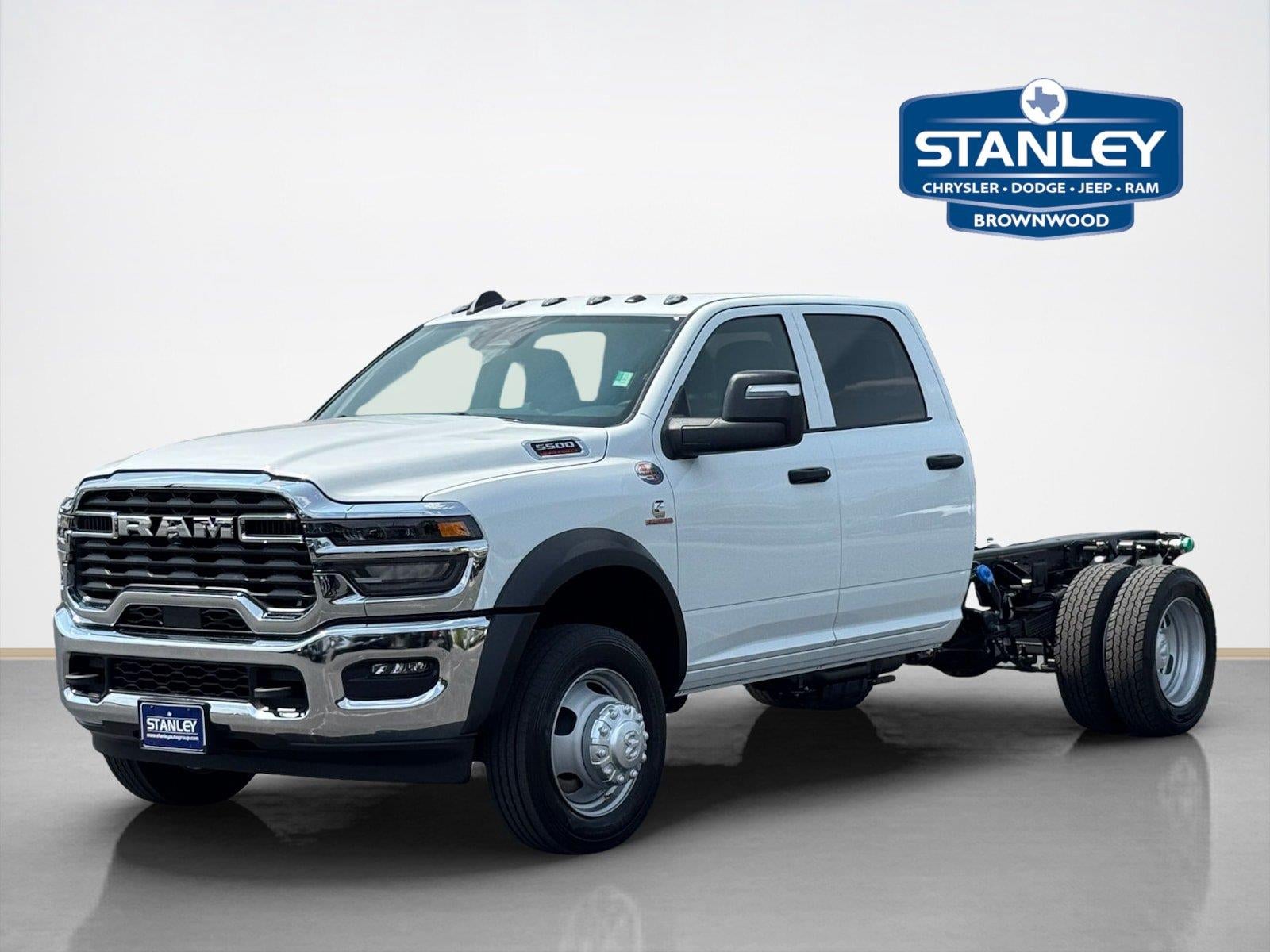 2026 RAM 5500 Chassis RAM 5500 TRADESMAN CHASSIS CREW CAB 4X4 84' CA