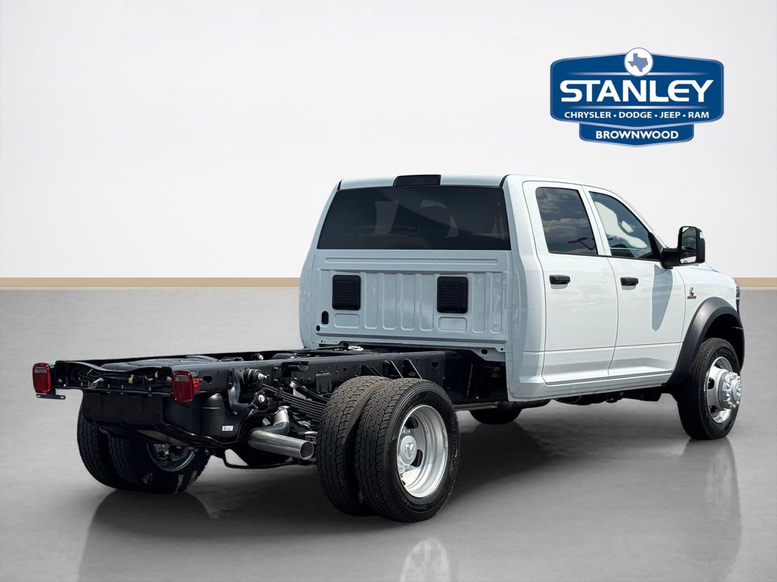 2026 RAM 5500 Chassis RAM 5500 TRADESMAN CHASSIS CREW CAB 4X4 84' CA