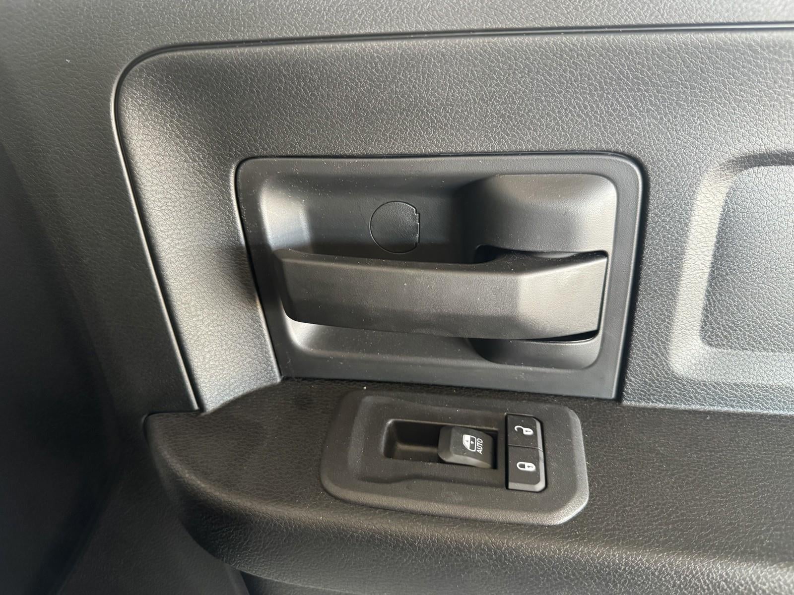 2026 RAM Ram 5500 Chassis Cab RAM 5500 TRADESMAN CHASSIS CREW CAB 4X4 84' CA