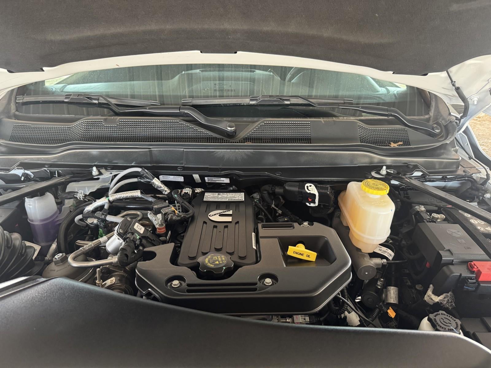 2026 RAM Ram 5500 Chassis Cab RAM 5500 TRADESMAN CHASSIS CREW CAB 4X4 84' CA