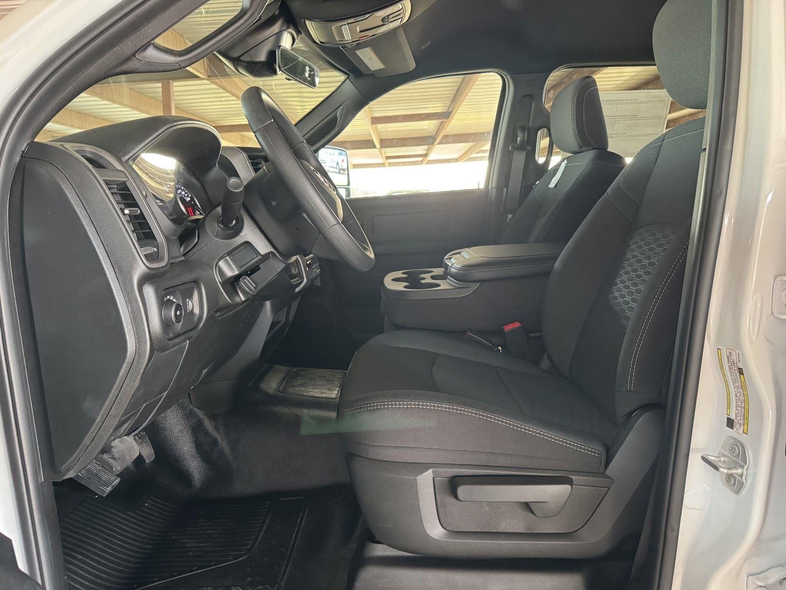 2026 RAM Ram 3500 Chassis Cab RAM 3500 TRADESMAN CREW CAB CHASSIS 4X4 60' CA