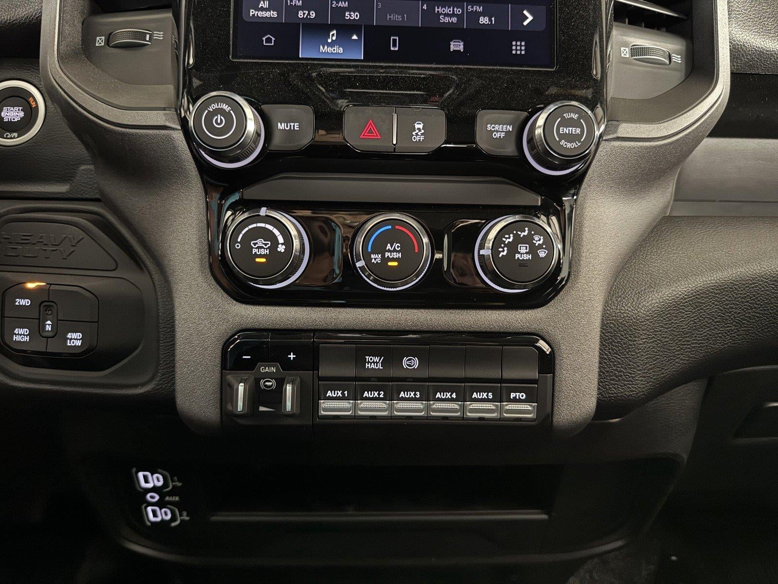 2027 RAM 3500 Chassis Cab Tradesman