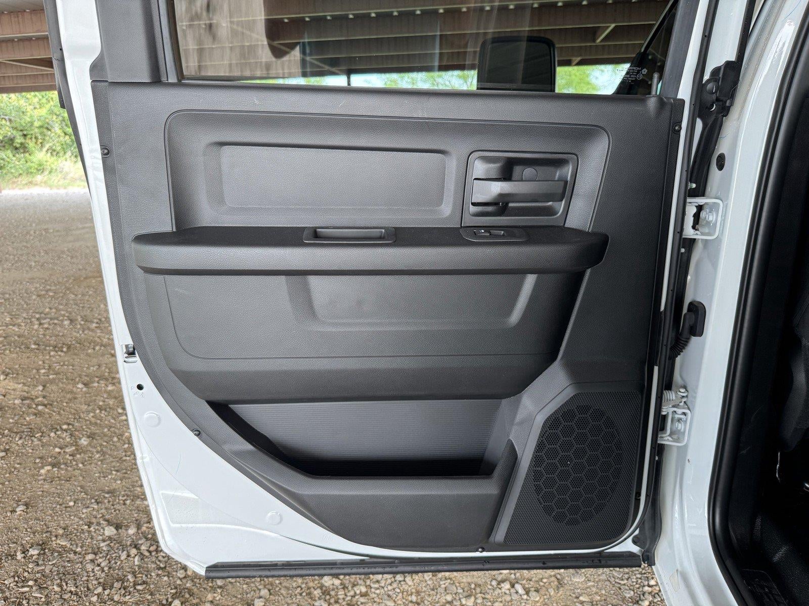 2027 RAM 3500 Chassis Cab Tradesman