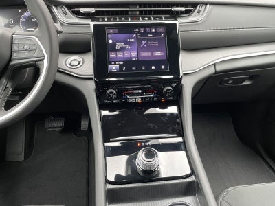 2025 Jeep Grand Cherokee GRAND CHEROKEE LAREDO X 4X2