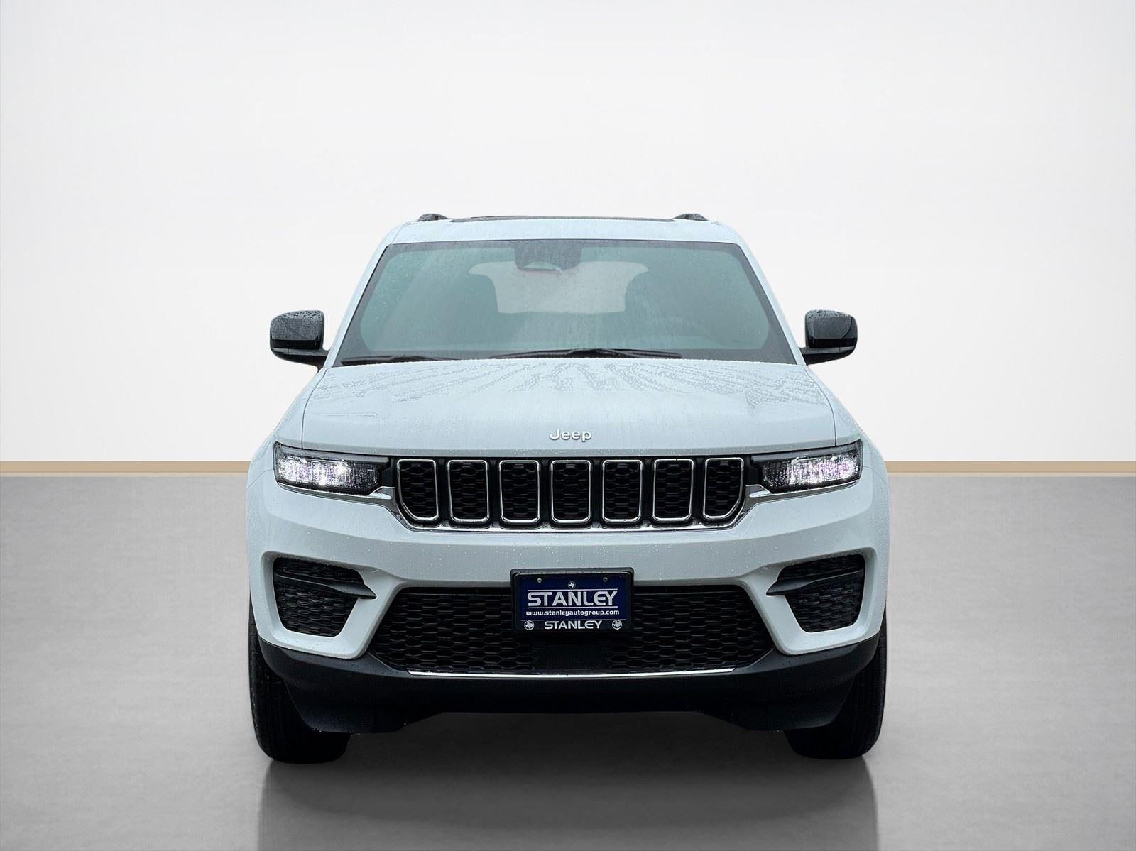 2025 Jeep Grand Cherokee GRAND CHEROKEE LAREDO X 4X2