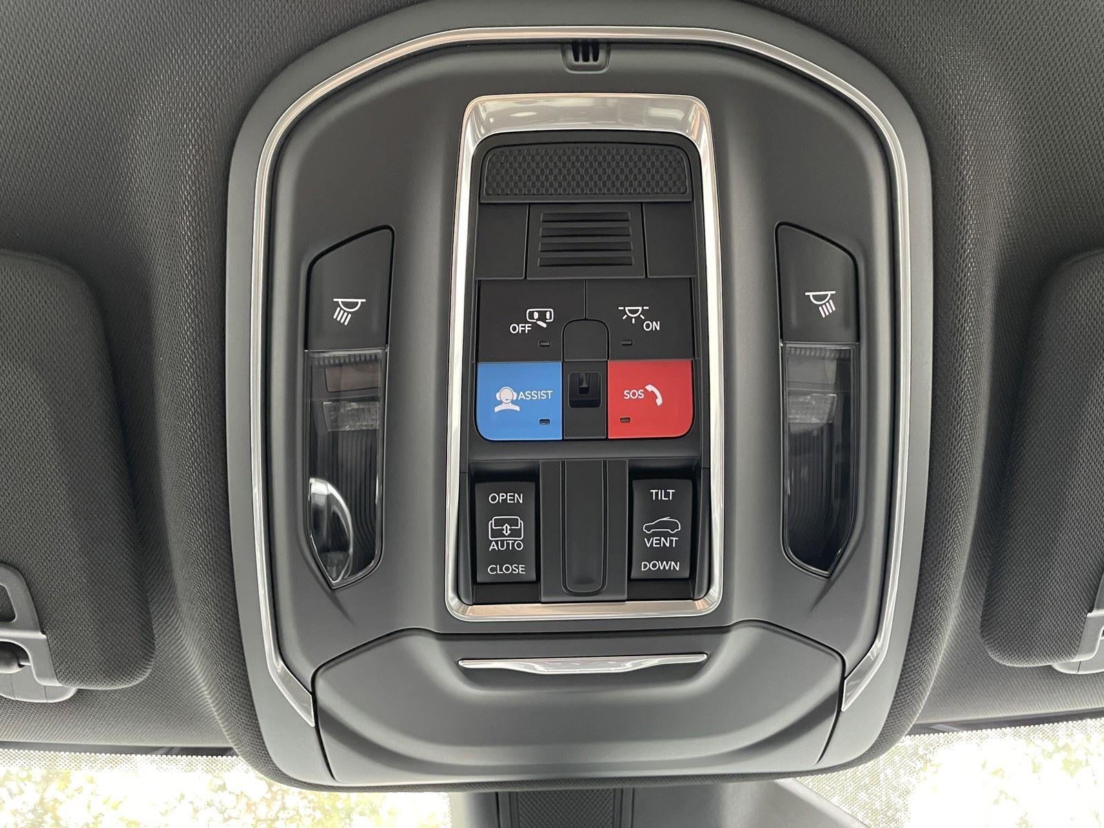 2025 Jeep Grand Cherokee GRAND CHEROKEE LAREDO X 4X2