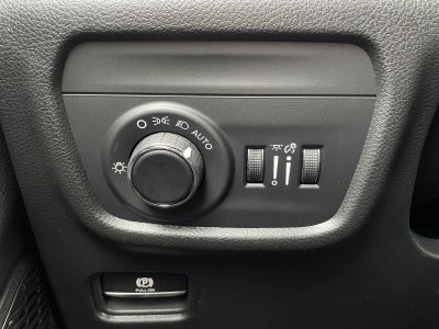 2025 Jeep Grand Cherokee GRAND CHEROKEE LAREDO X 4X2