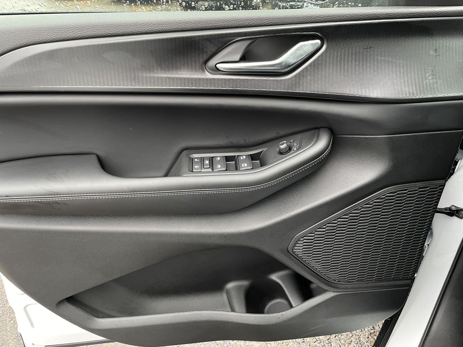 2025 Jeep Grand Cherokee GRAND CHEROKEE LAREDO X 4X2