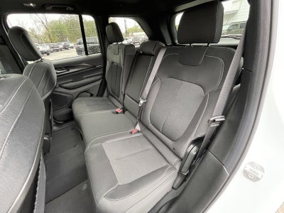 2025 Jeep Grand Cherokee GRAND CHEROKEE LAREDO X 4X2