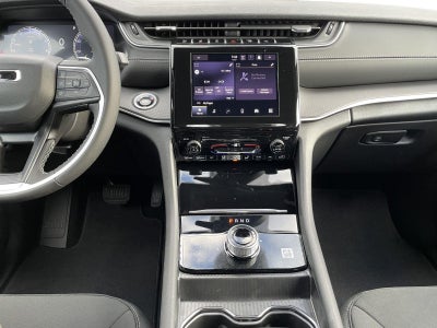 2025 Jeep Grand Cherokee GRAND CHEROKEE LAREDO 4X2