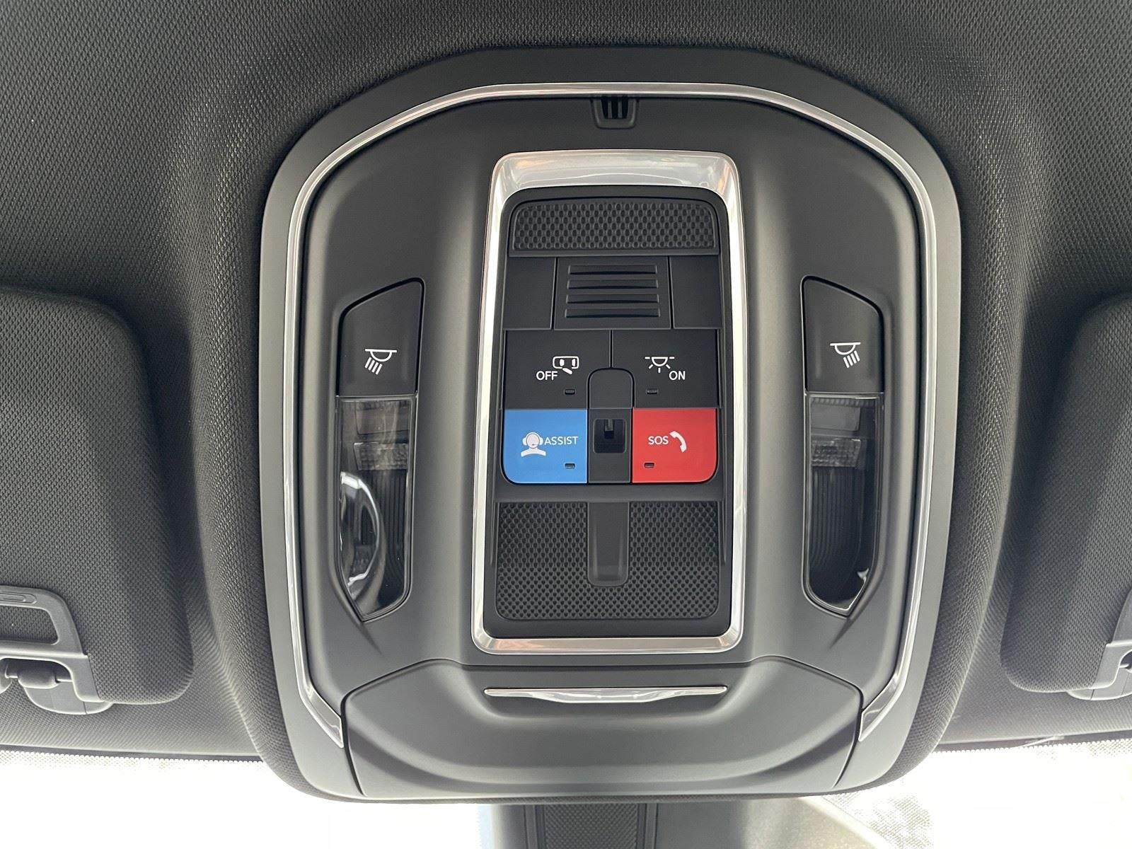 2025 Jeep Grand Cherokee GRAND CHEROKEE LAREDO 4X2