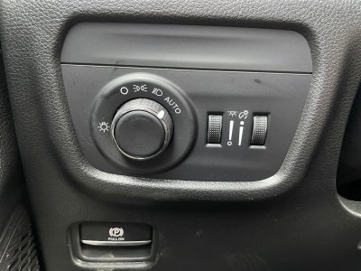 2025 Jeep Grand Cherokee GRAND CHEROKEE LAREDO 4X2