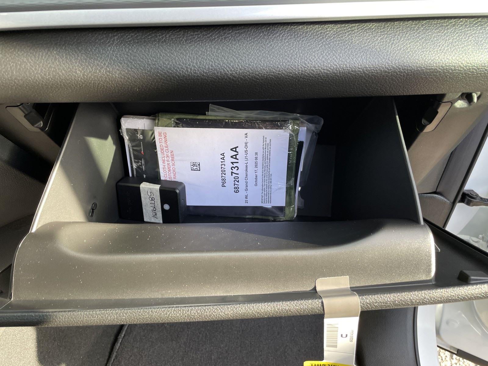 2025 Jeep Grand Cherokee GRAND CHEROKEE LAREDO 4X2