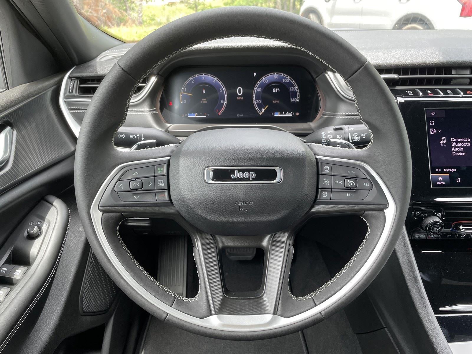 2026 Jeep Grand Cherokee GRAND CHEROKEE LAREDO 4X2