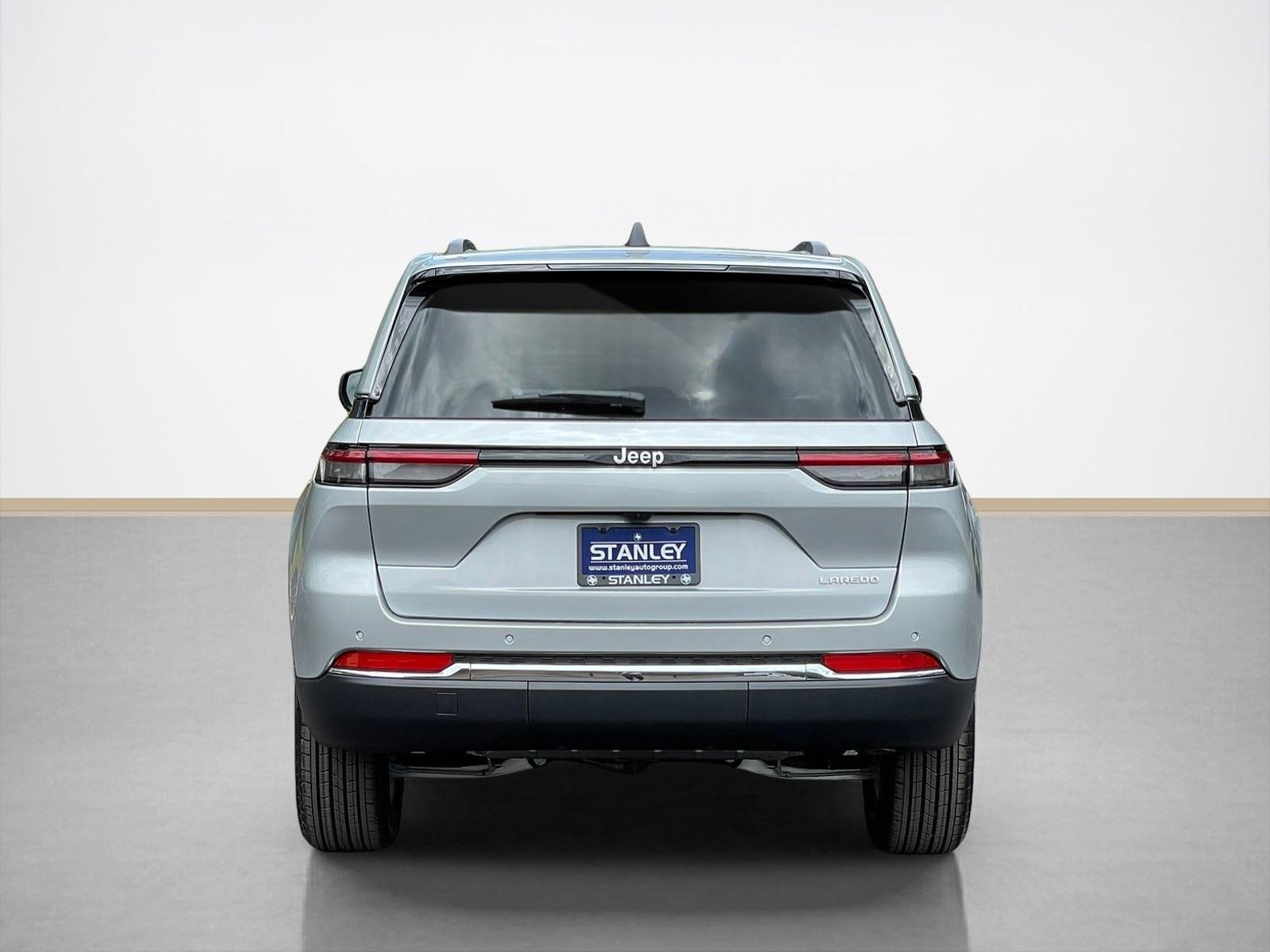 2026 Jeep Grand Cherokee GRAND CHEROKEE LAREDO 4X2