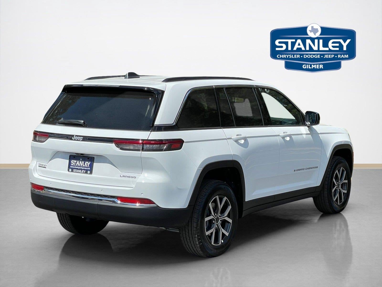 2027 Jeep Grand Cherokee GRAND CHEROKEE LAREDO X 4X2
