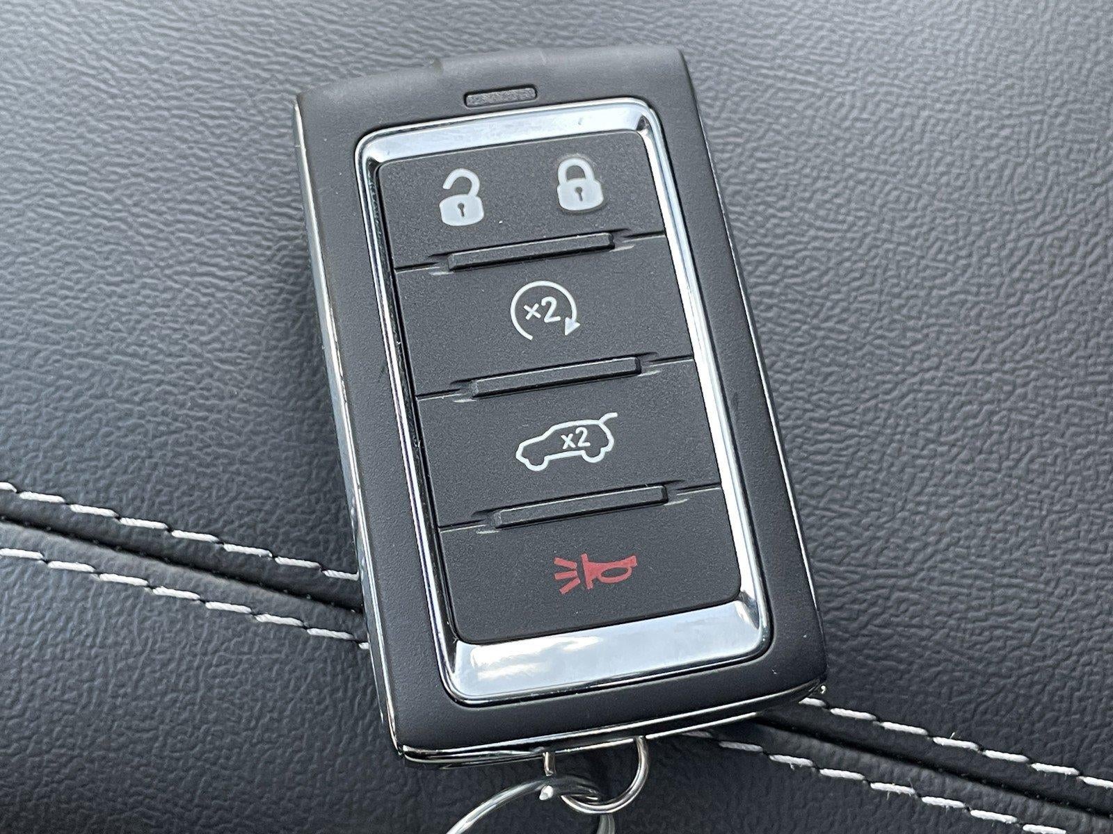 2027 Jeep Grand Cherokee GRAND CHEROKEE LAREDO X 4X2