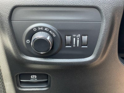 2027 Jeep Grand Cherokee GRAND CHEROKEE LAREDO X 4X2