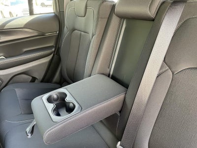 2027 Jeep Grand Cherokee GRAND CHEROKEE LAREDO X 4X2