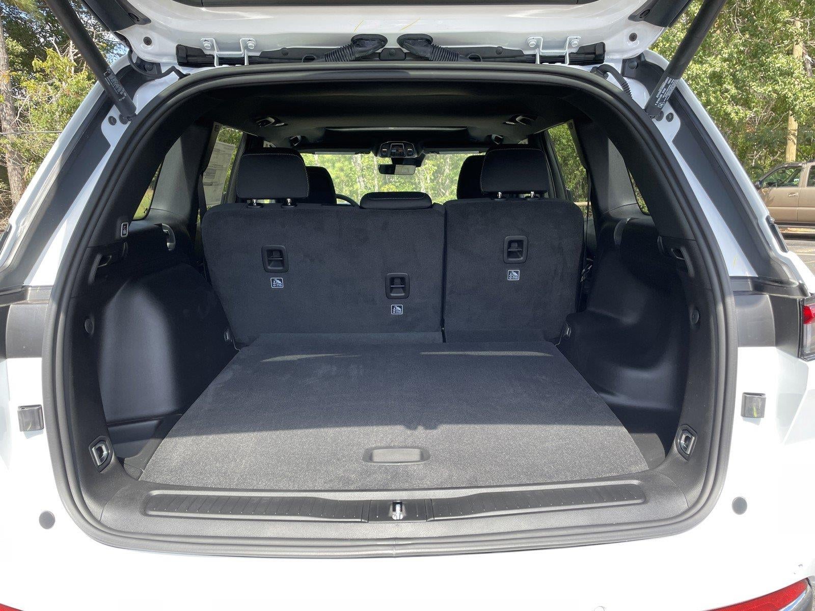 2027 Jeep Grand Cherokee GRAND CHEROKEE LAREDO X 4X2