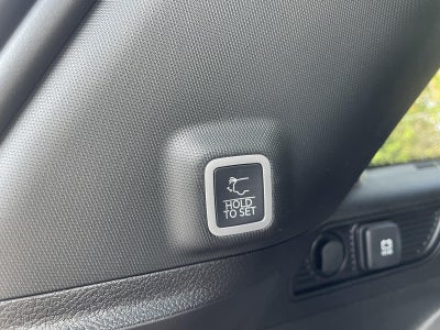 2027 Jeep Grand Cherokee GRAND CHEROKEE LAREDO X 4X2