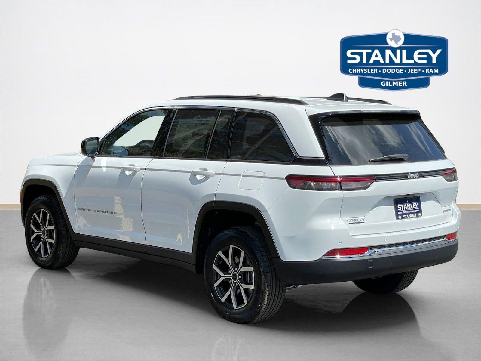 2027 Jeep Grand Cherokee GRAND CHEROKEE LAREDO X 4X2