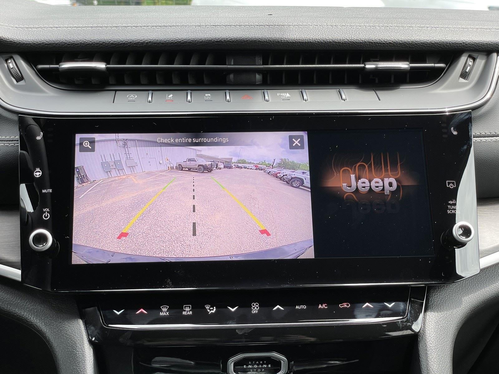 2026 Jeep Grand Cherokee GRAND CHEROKEE LAREDO ALTITUDE 4X4