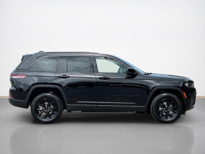 2026 Jeep Grand Cherokee GRAND CHEROKEE LAREDO ALTITUDE 4X4