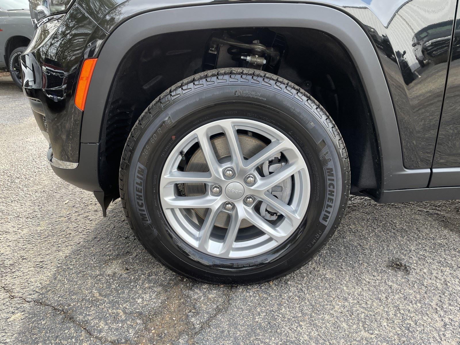 2025 Jeep Grand Cherokee GRAND CHEROKEE L LAREDO X 4X2