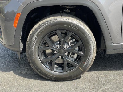2026 Jeep Grand Cherokee GRAND CHEROKEE L LAREDO ALTITUDE 4X4