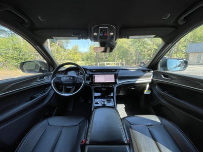 2027 Jeep Grand Cherokee GRAND CHEROKEE L LIMITED 4X4