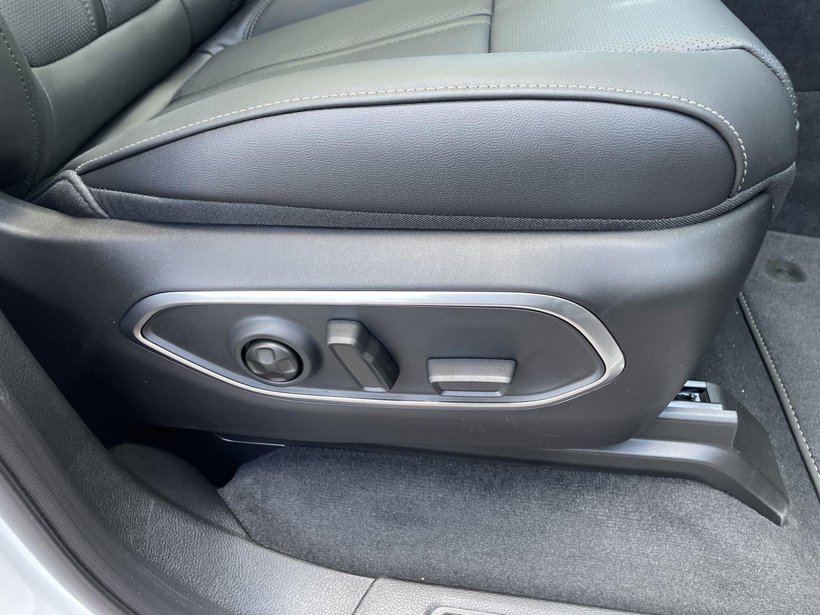 2026 Jeep Grand Wagoneer GRAND WAGONEER UPLAND 4X4