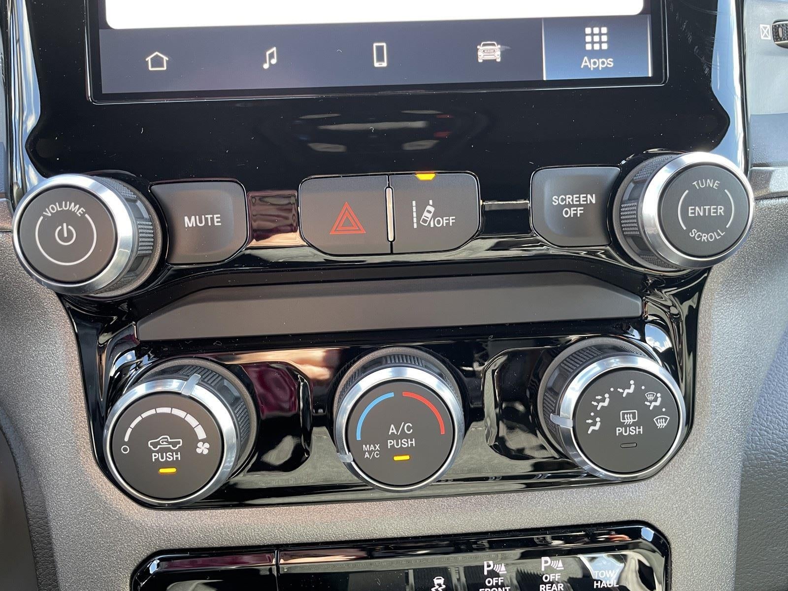 2025 RAM Ram 1500 RAM 1500 TRADESMAN CREW CAB 4X2 5'7' BOX