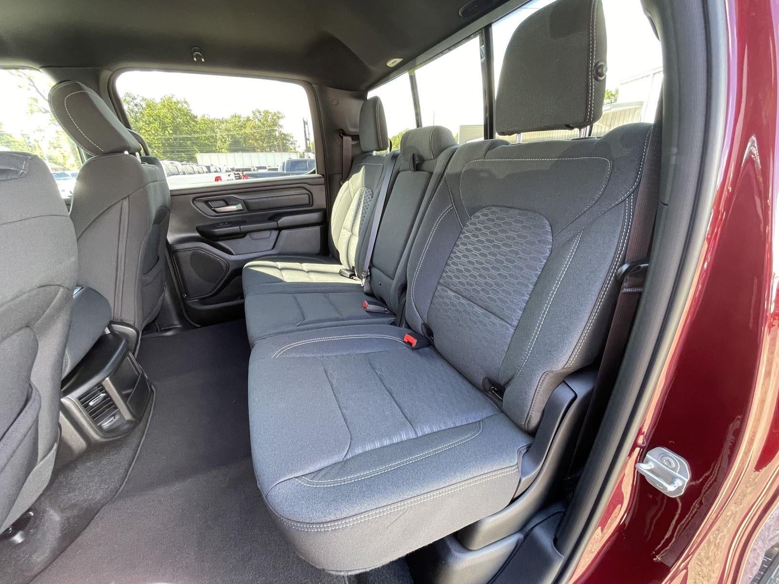 2025 RAM Ram 1500 RAM 1500 TRADESMAN CREW CAB 4X2 5'7' BOX