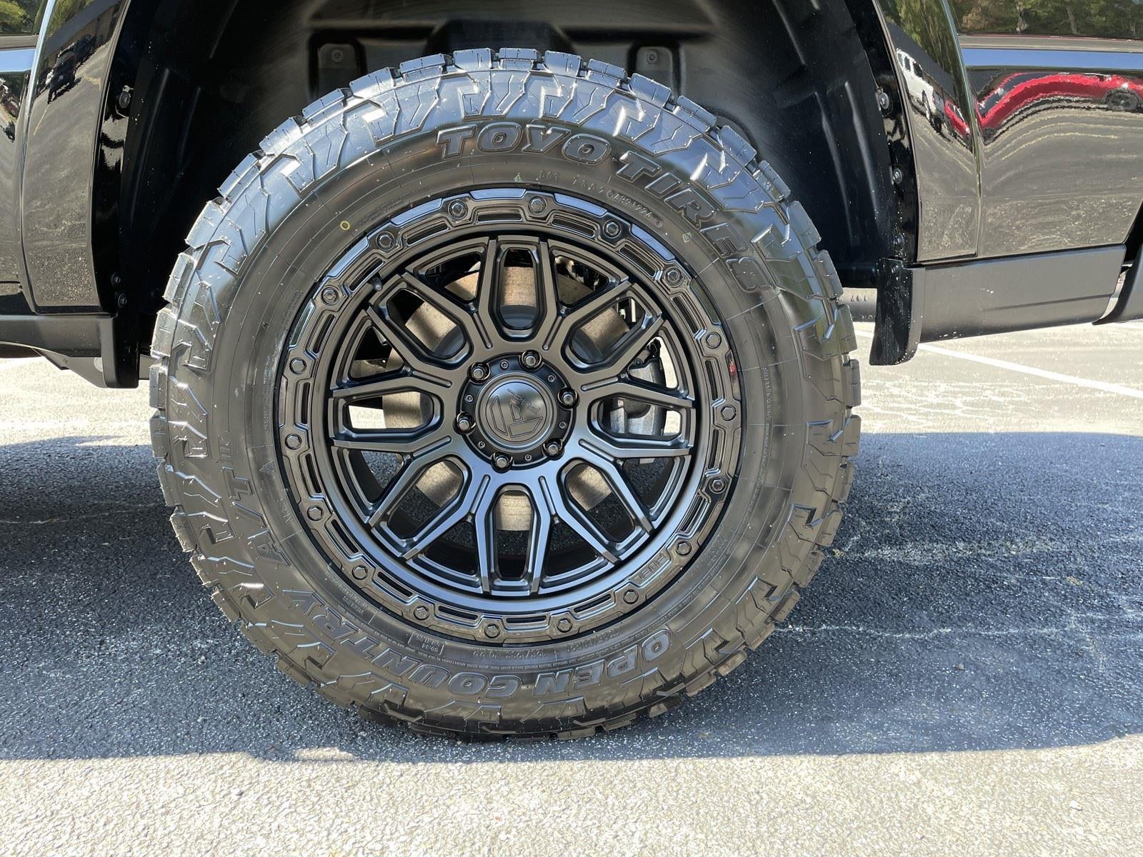 2025 RAM Ram 1500 RAM 1500 LONE STAR CREW CAB 4X4 5'7' BOX