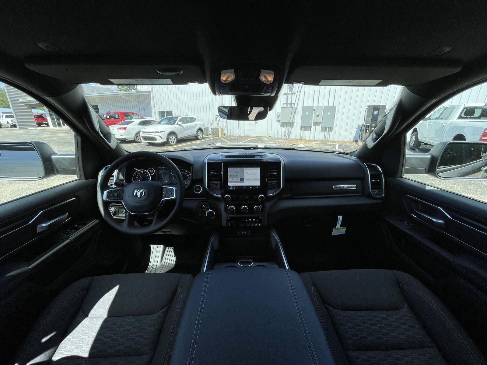 2026 RAM Ram 1500 RAM 1500 LONE STAR CREW CAB 4X4 5'7' BOX