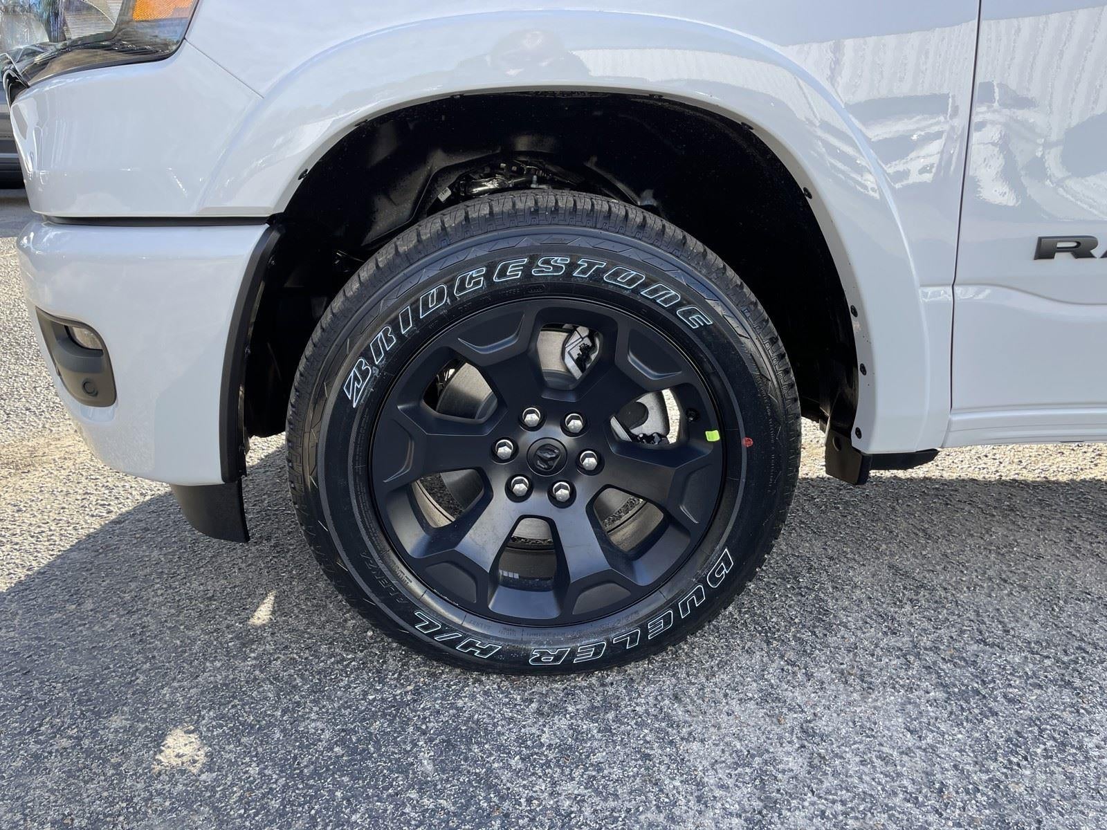 2026 RAM Ram 1500 RAM 1500 LONE STAR CREW CAB 4X4 5'7' BOX