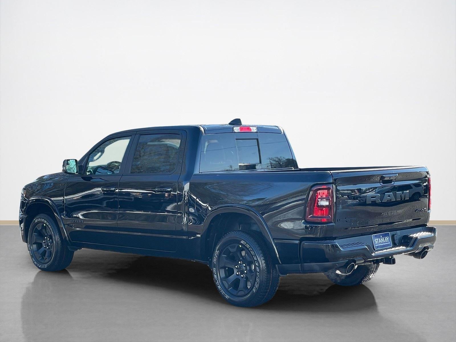 2026 RAM Ram 1500 RAM 1500 LONE STAR CREW CAB 4X4 5'7' BOX