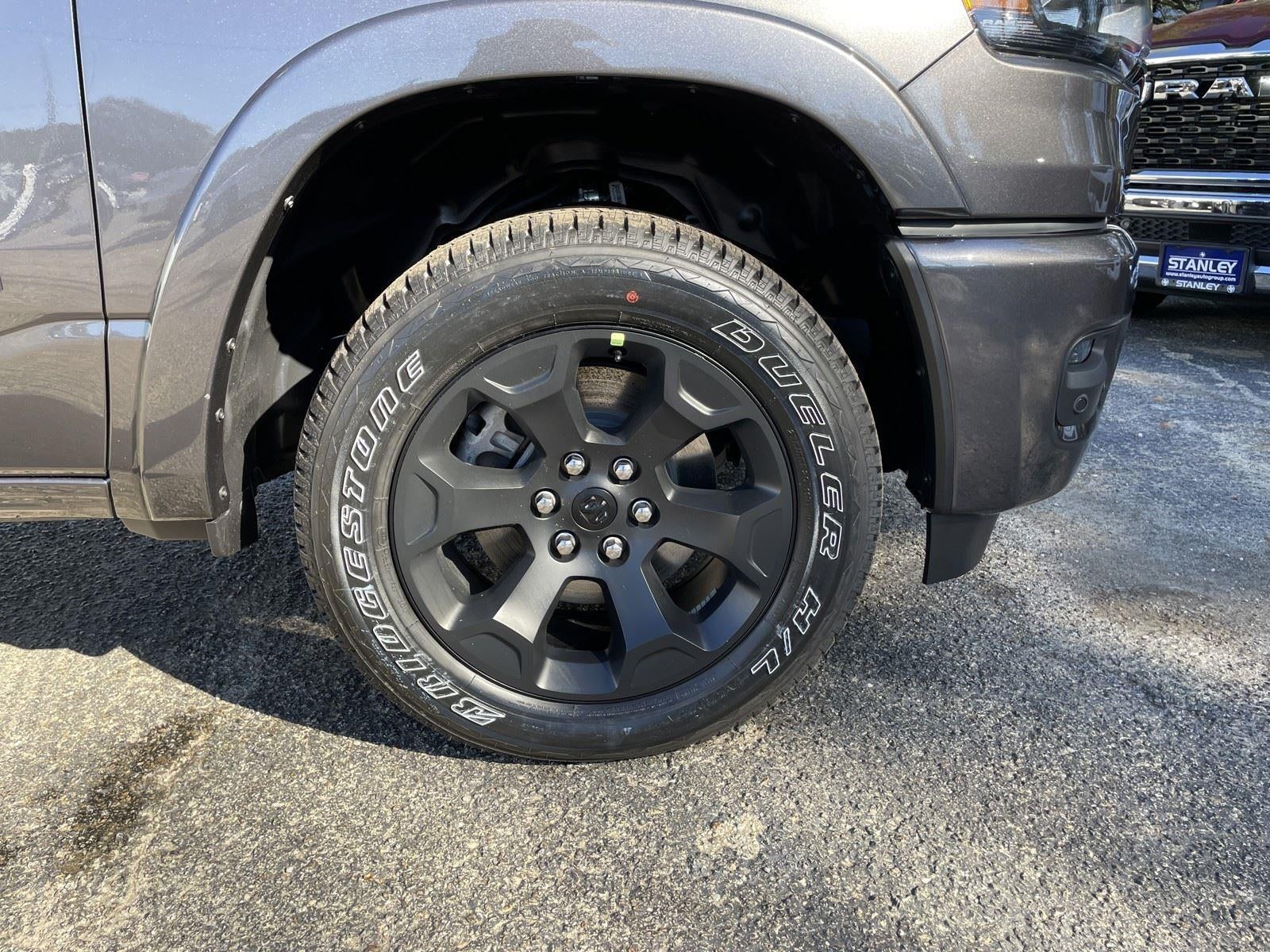 2026 RAM Ram 1500 RAM 1500 LONE STAR CREW CAB 4X4 5'7' BOX