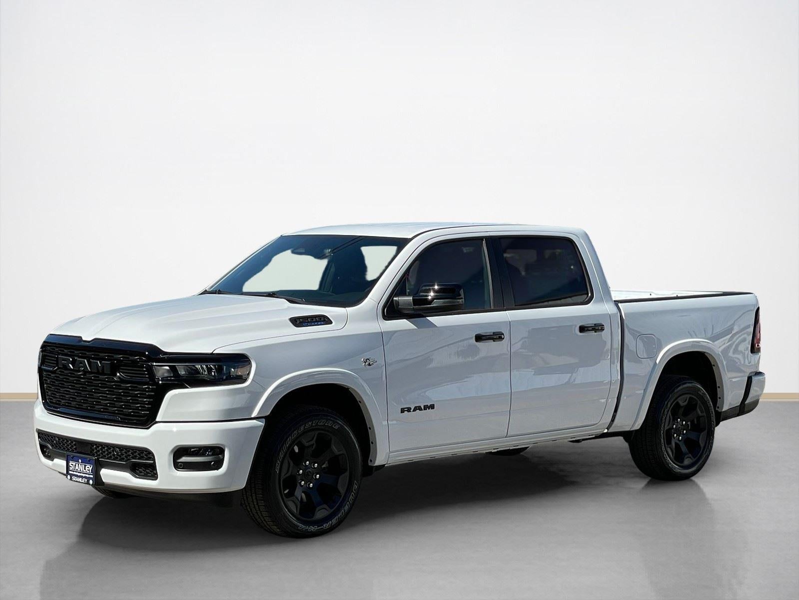 2026 RAM Ram 1500 RAM 1500 LONE STAR CREW CAB 4X4 5'7' BOX