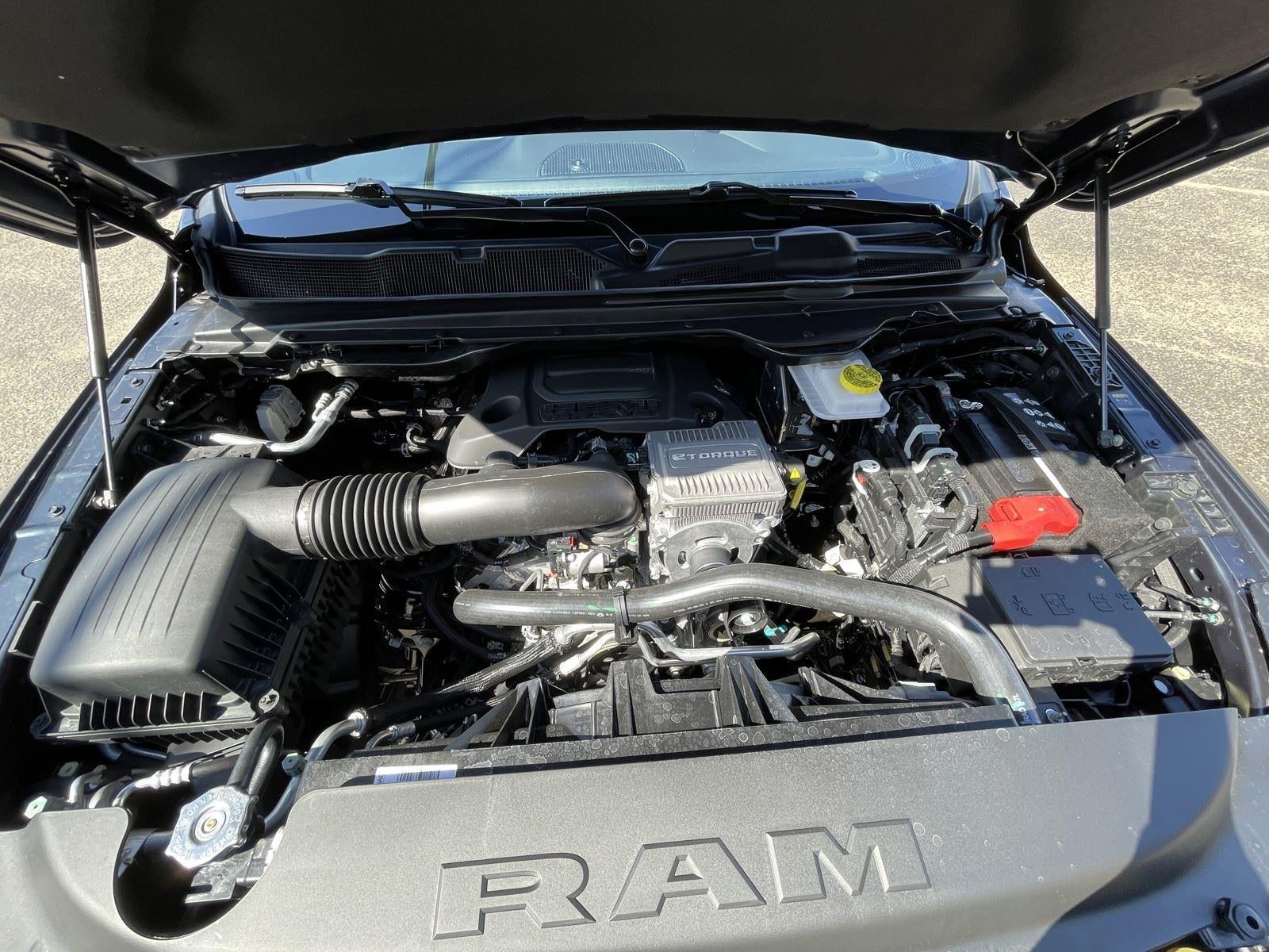 2026 RAM Ram 1500 RAM 1500 LONE STAR CREW CAB 4X4 5'7' BOX