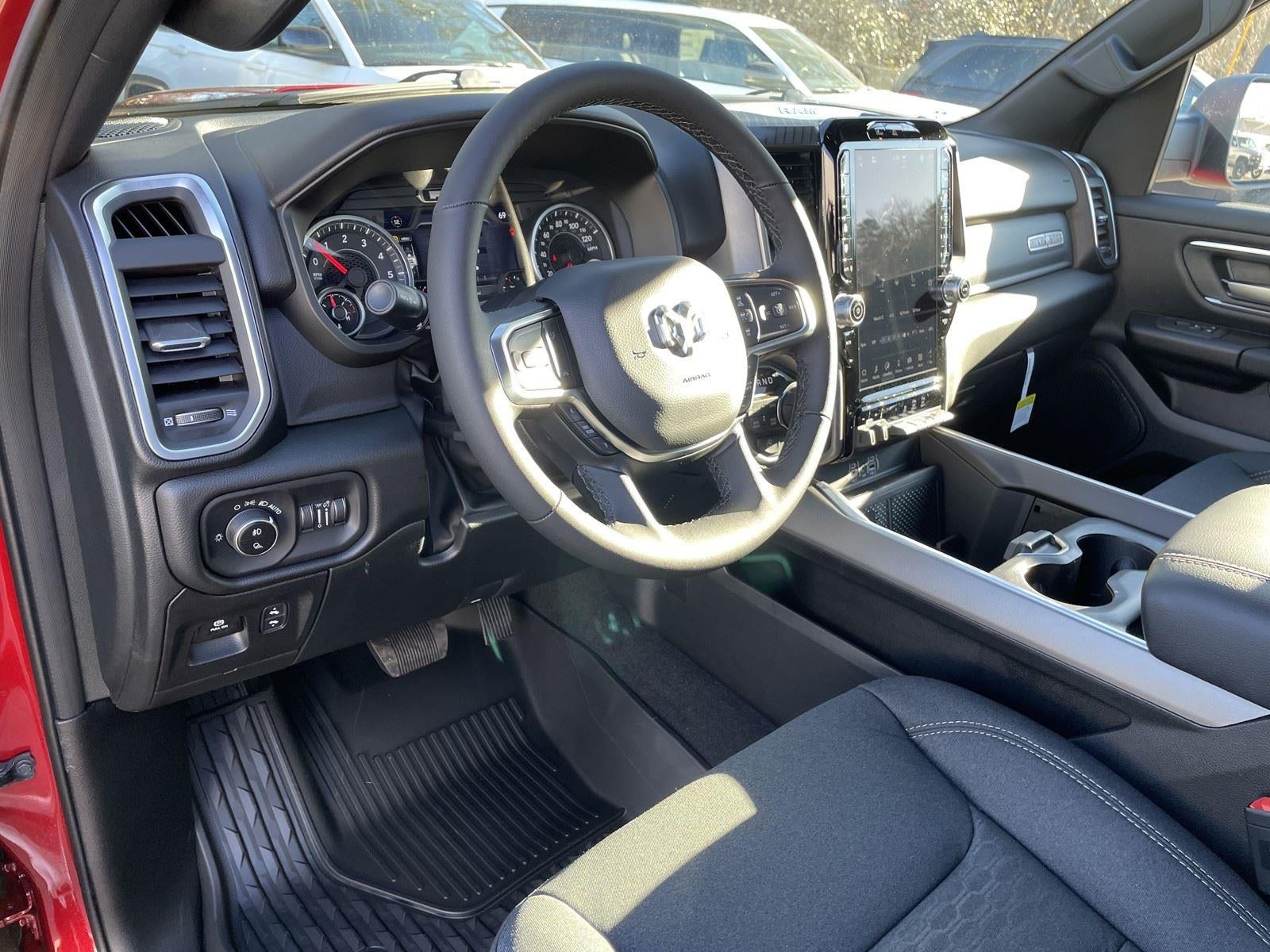 2026 RAM Ram 1500 RAM 1500 LONE STAR CREW CAB 4X4 5'7' BOX