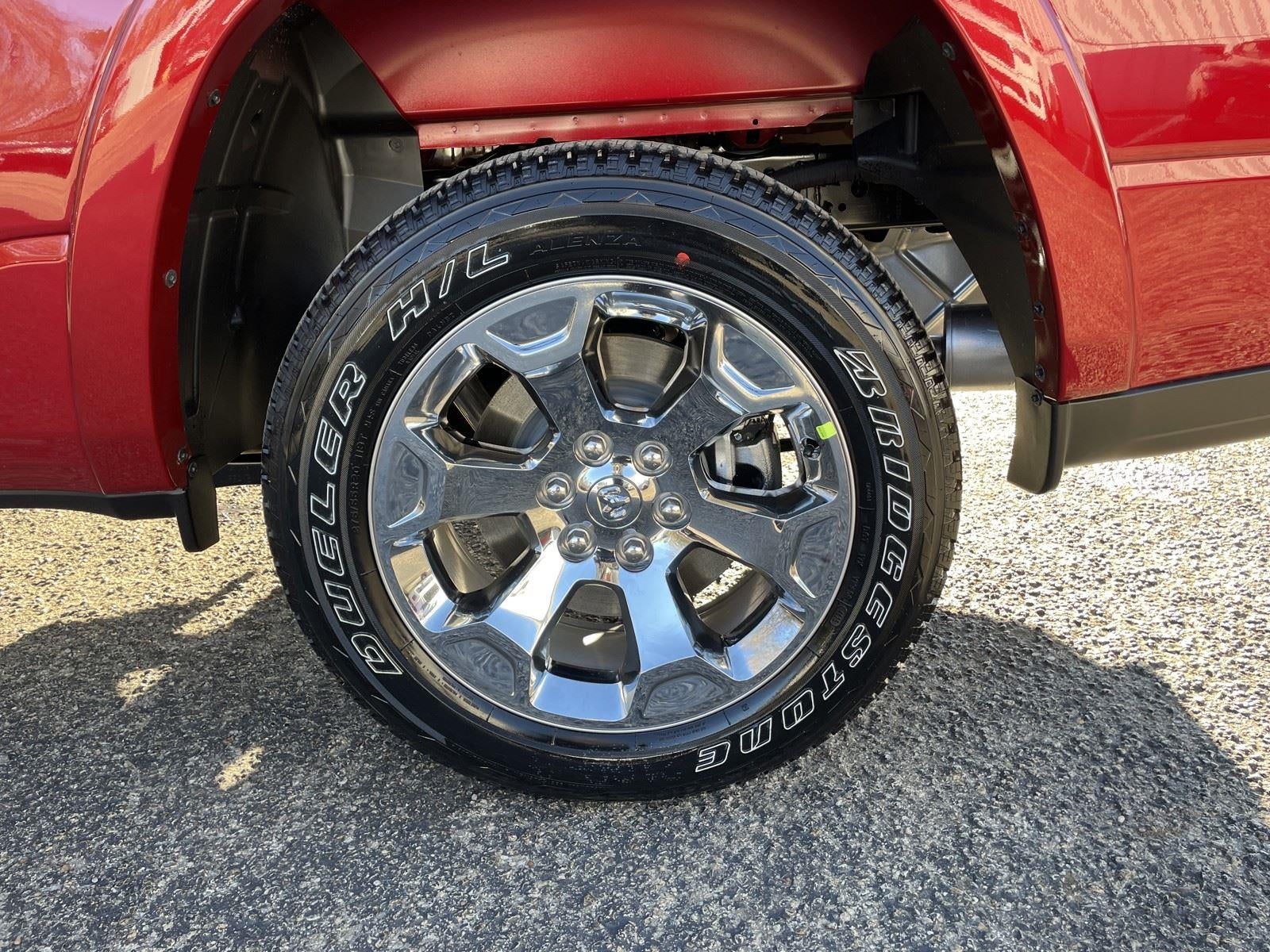 2026 RAM Ram 1500 RAM 1500 LONE STAR CREW CAB 4X4 5'7' BOX