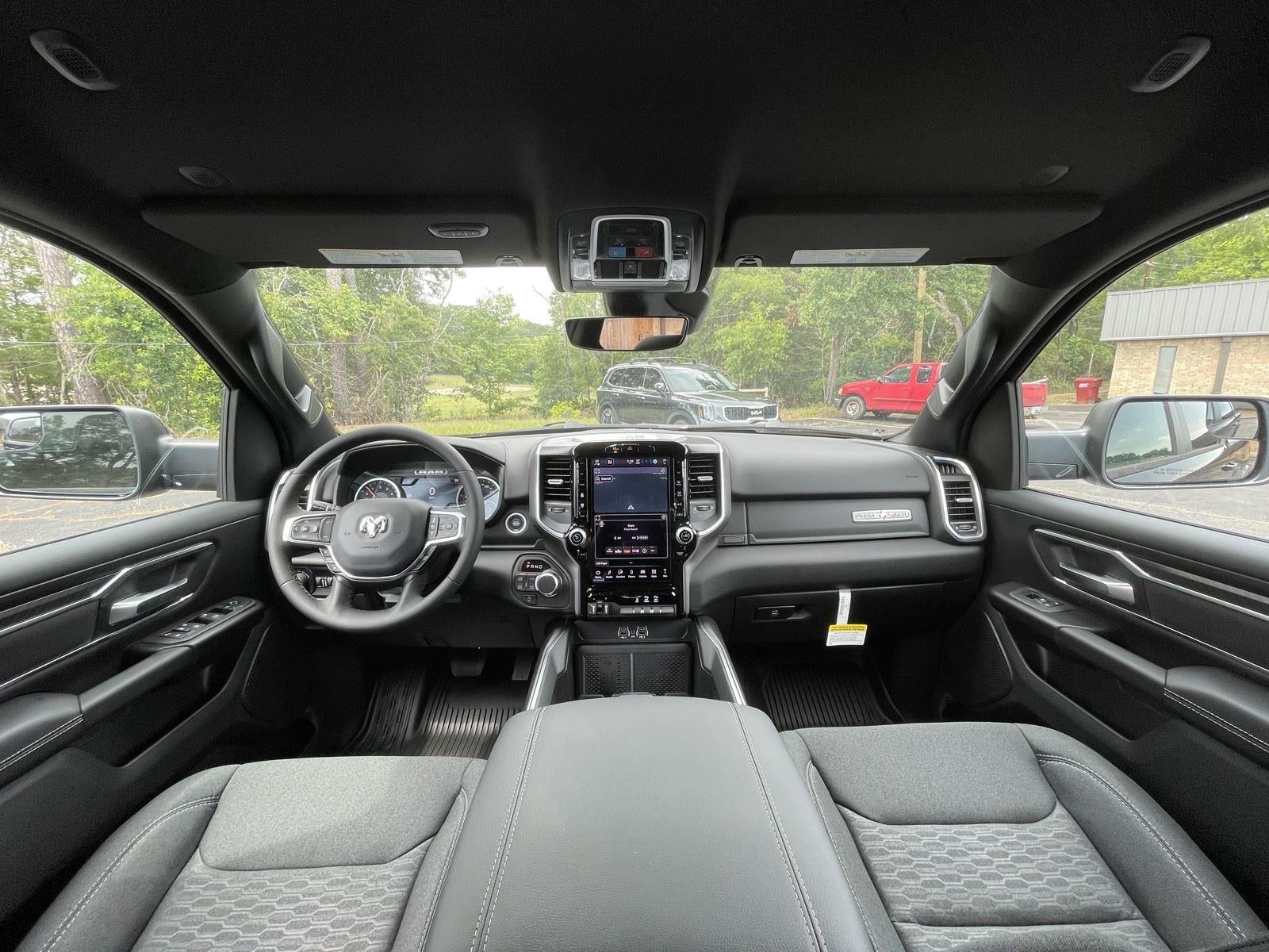 2026 RAM Ram 1500 RAM 1500 LONE STAR CREW CAB 4X4 5'7' BOX