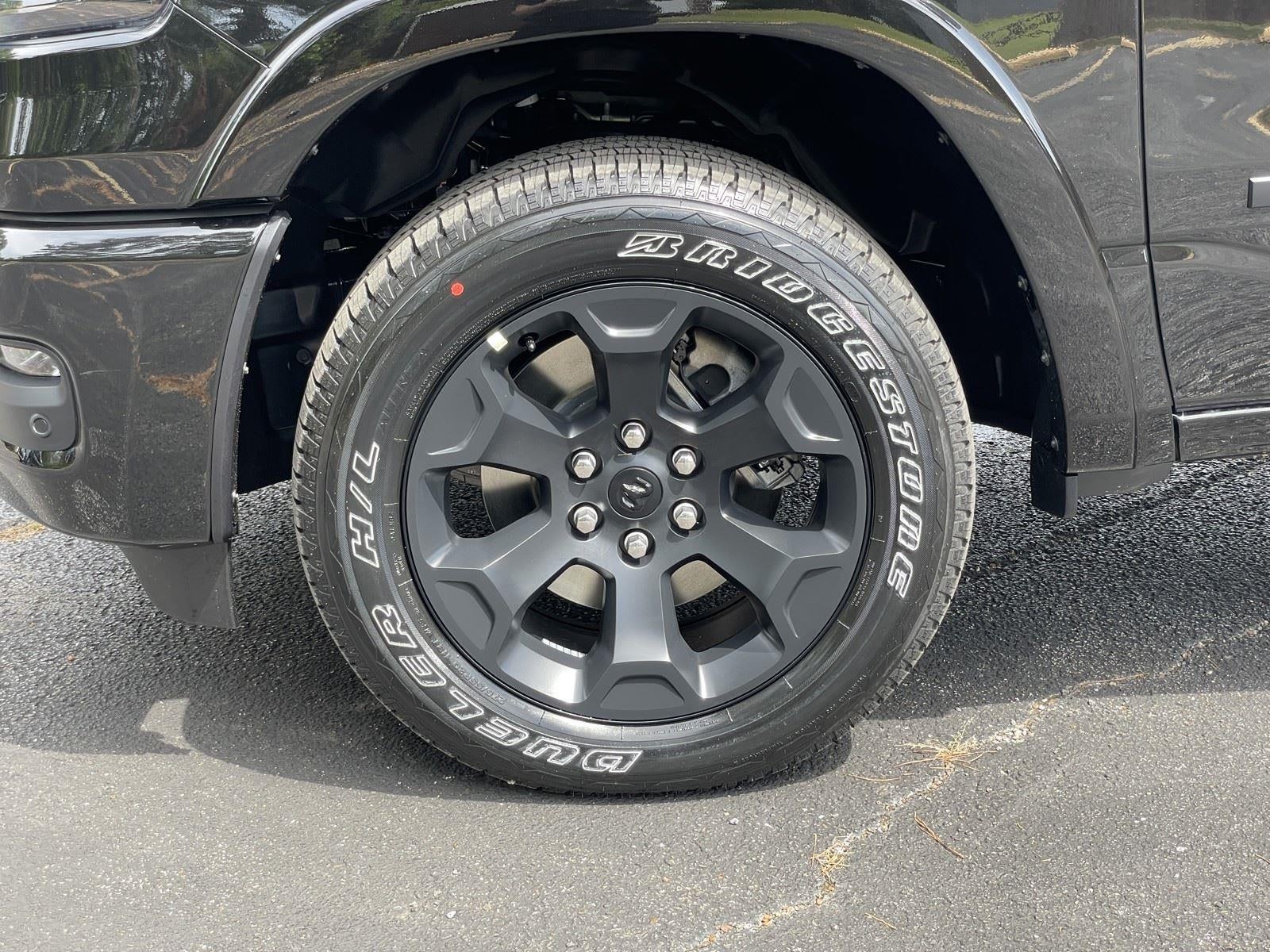 2026 RAM Ram 1500 RAM 1500 LONE STAR CREW CAB 4X4 5'7' BOX