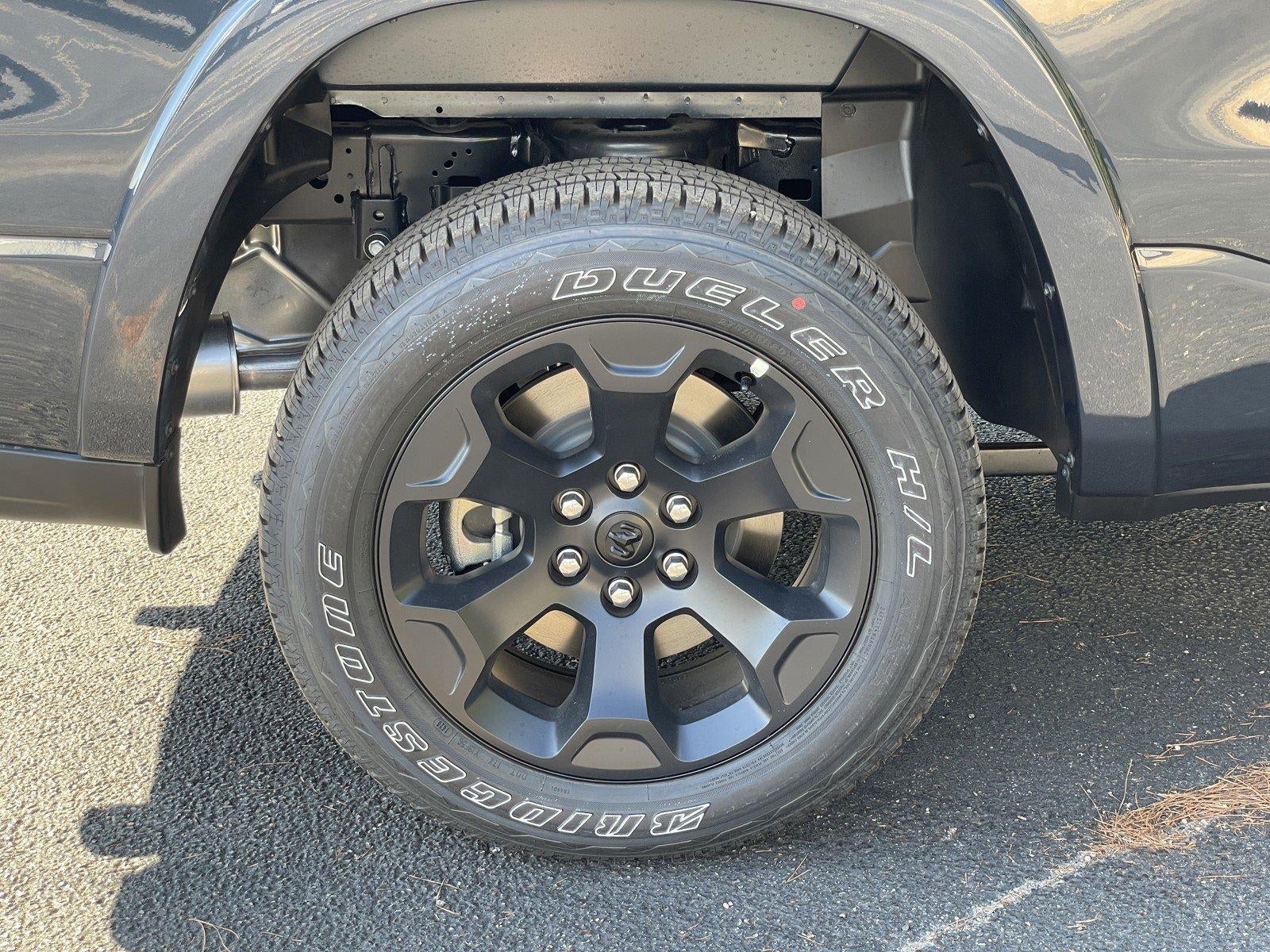 2026 RAM Ram 1500 RAM 1500 LONE STAR CREW CAB 4X4 5'7' BOX