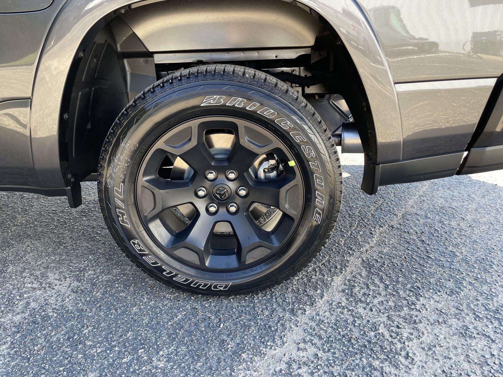 2026 RAM Ram 1500 RAM 1500 LONE STAR CREW CAB 4X4 5'7' BOX