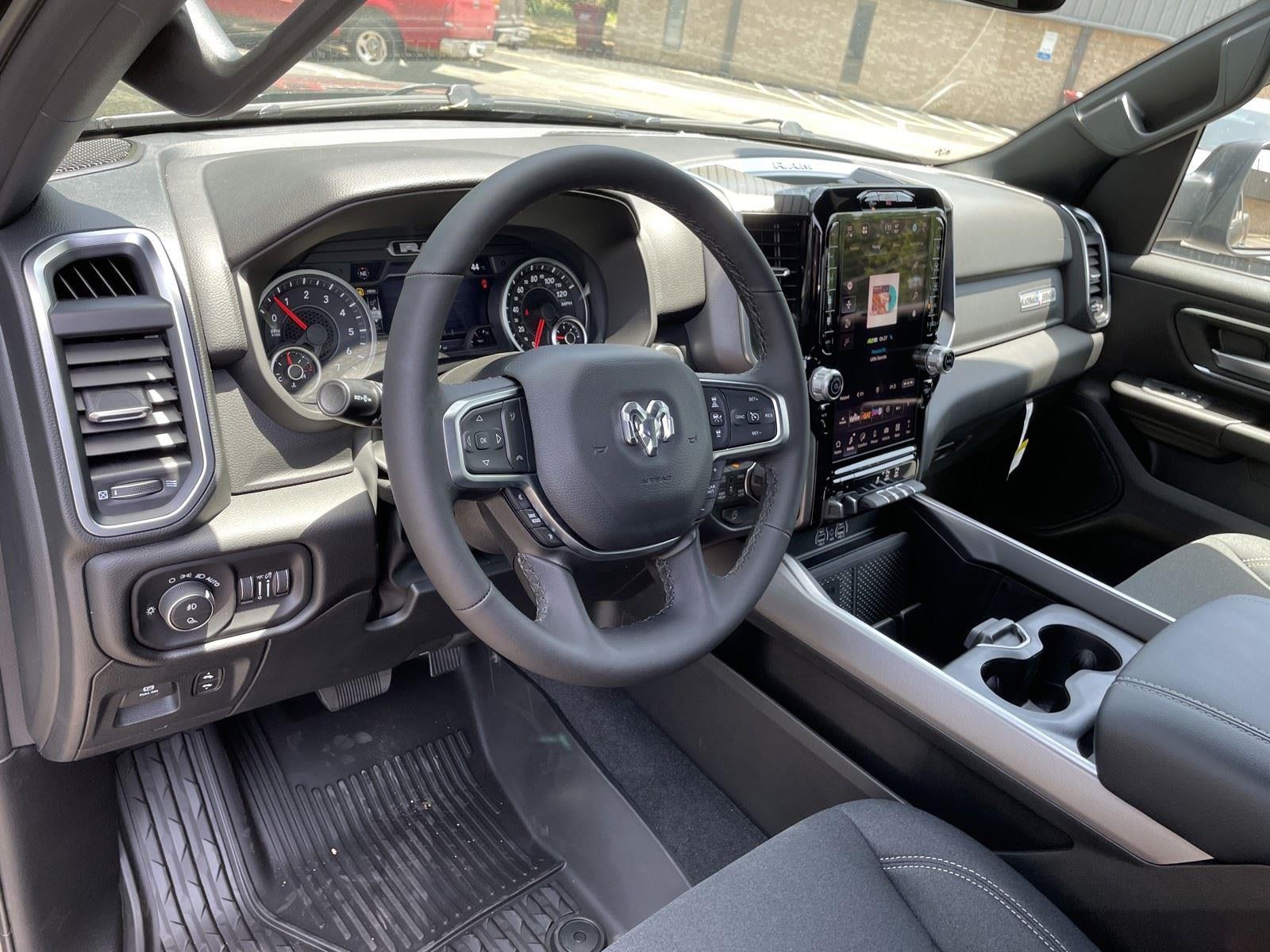 2026 RAM Ram 1500 RAM 1500 LONE STAR CREW CAB 4X4 5'7' BOX