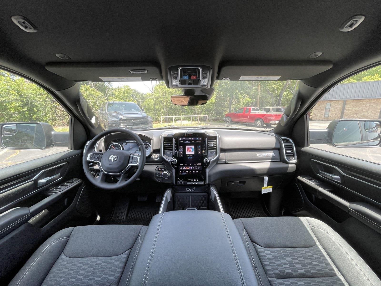 2026 RAM Ram 1500 RAM 1500 LONE STAR CREW CAB 4X4 5'7' BOX